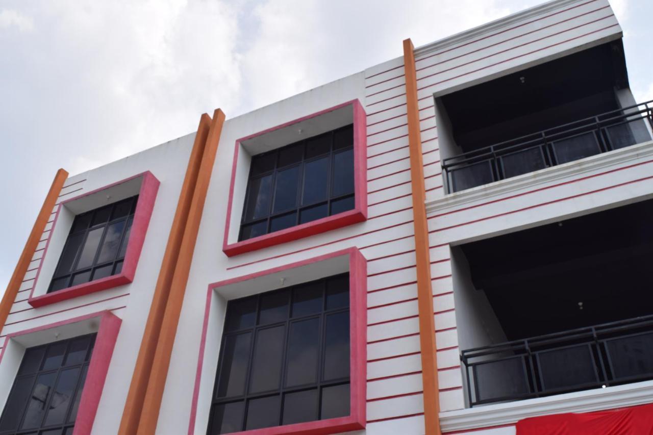 Hotel Sriwijaya 99 Palembang Dış mekan fotoğraf