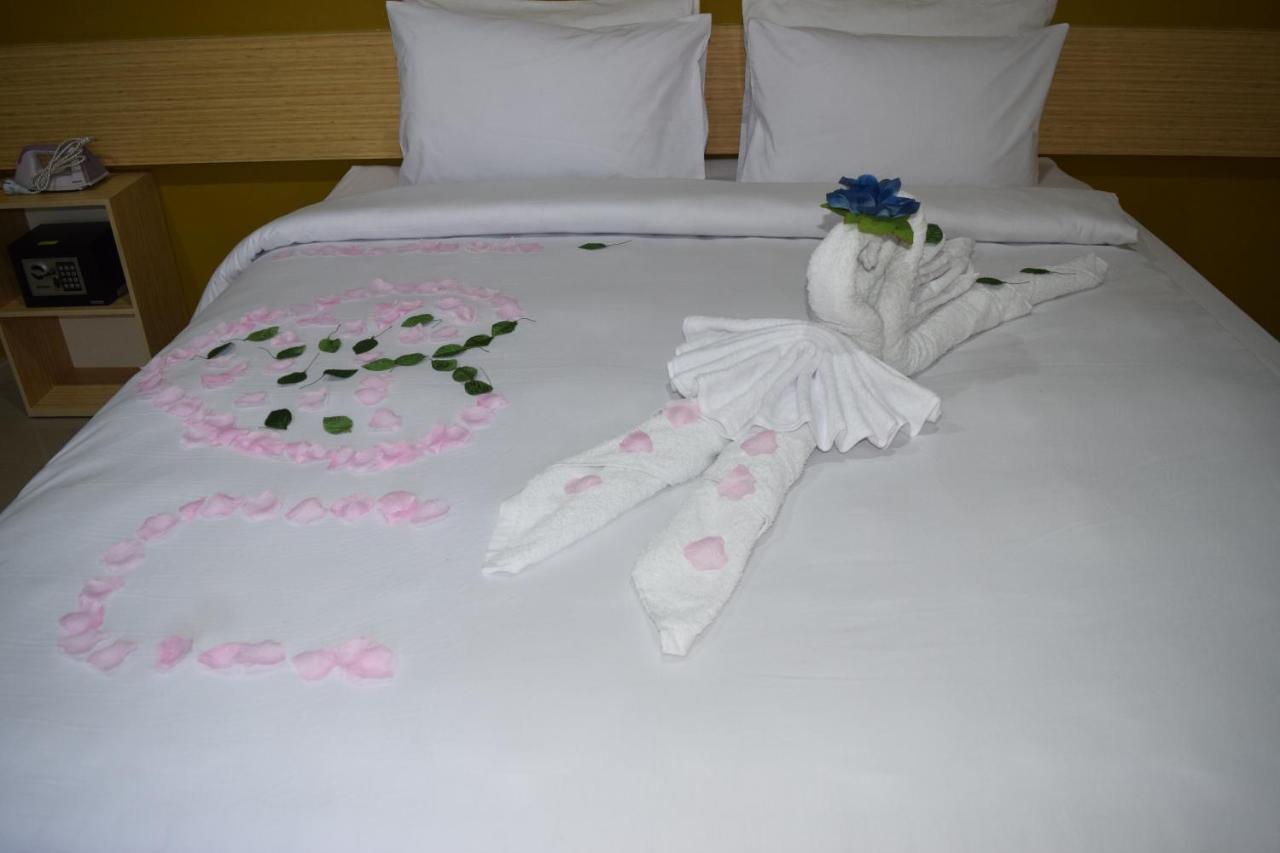 Hotel Sriwijaya 99 Palembang Dış mekan fotoğraf