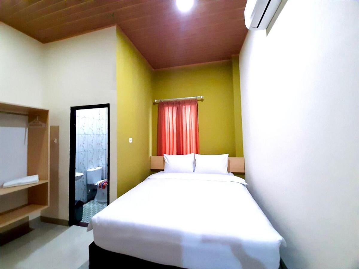 Hotel Sriwijaya 99 Palembang Dış mekan fotoğraf