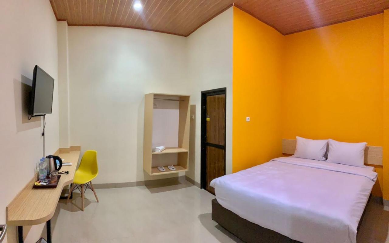 Hotel Sriwijaya 99 Palembang Dış mekan fotoğraf