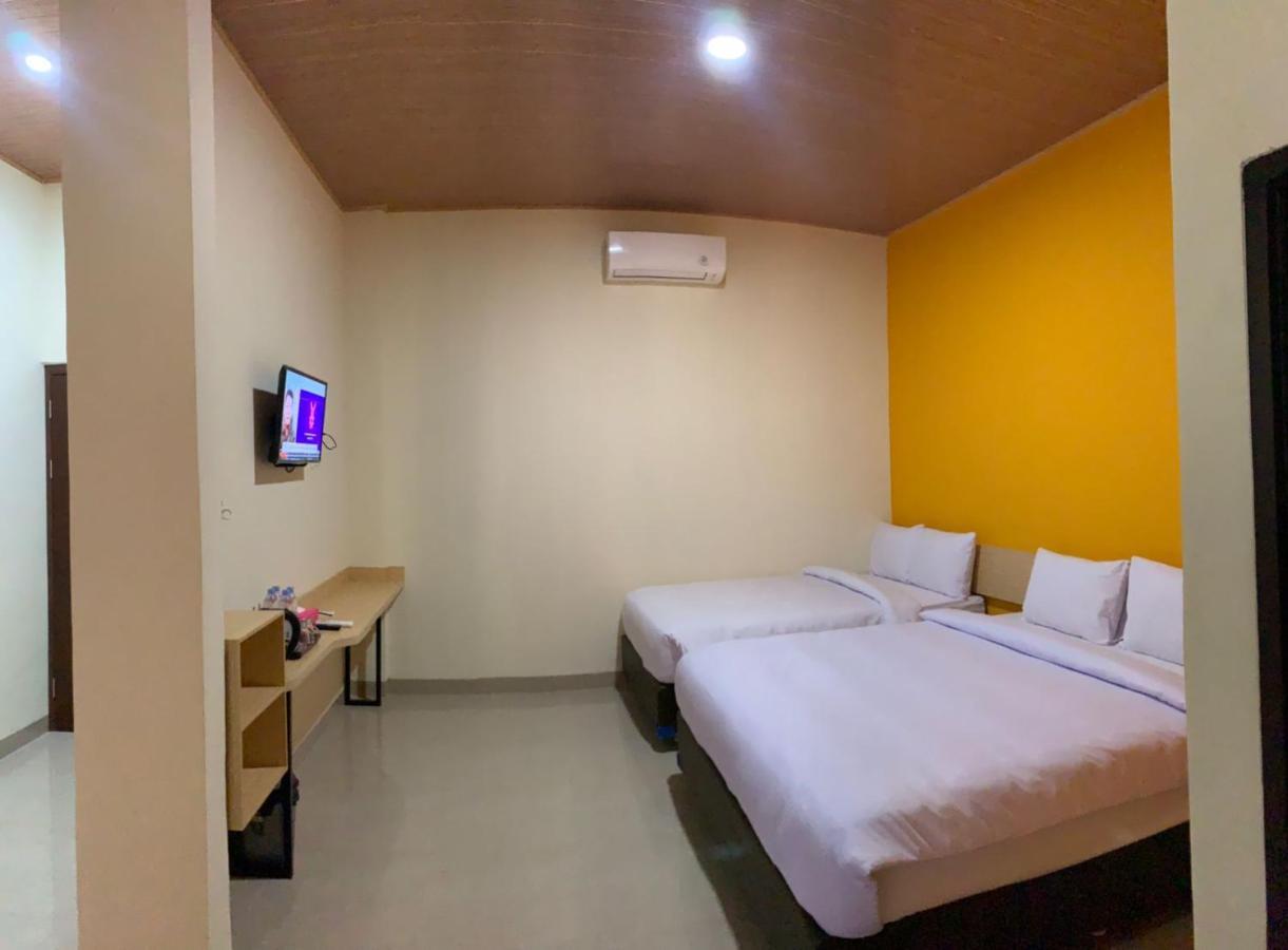 Hotel Sriwijaya 99 Palembang Dış mekan fotoğraf